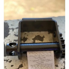MATRACA PARA BANDA DE AMARRE 4 PUL CON TORNILLO 

										-
