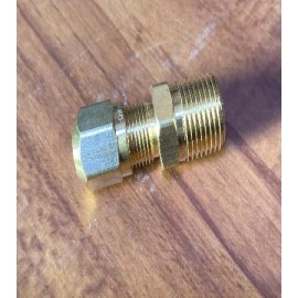 CONECTOR MACHO PARA FRENOS DE AIRE 1 2 A  3 8

										-