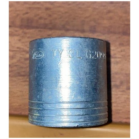 6GS1F 4 FERULA PARA MANGUERA TRENZADA 

										-
