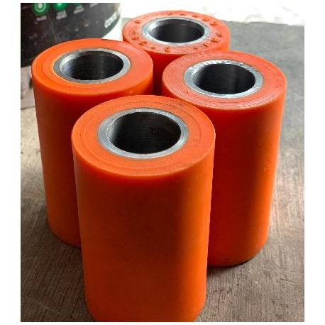 PL072Buje con casquillo para tensor 1x2x3

										-