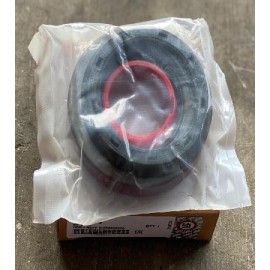 RETEN PARA POLEA DE MARCAS 136066 TOMA DE FUERZA FLECHA LARGA ROJO N14 CUMMINS

										-
