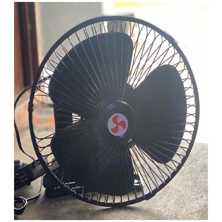 VENTILADOR NEGRO PLASTICO DE PINZA 16228

										-